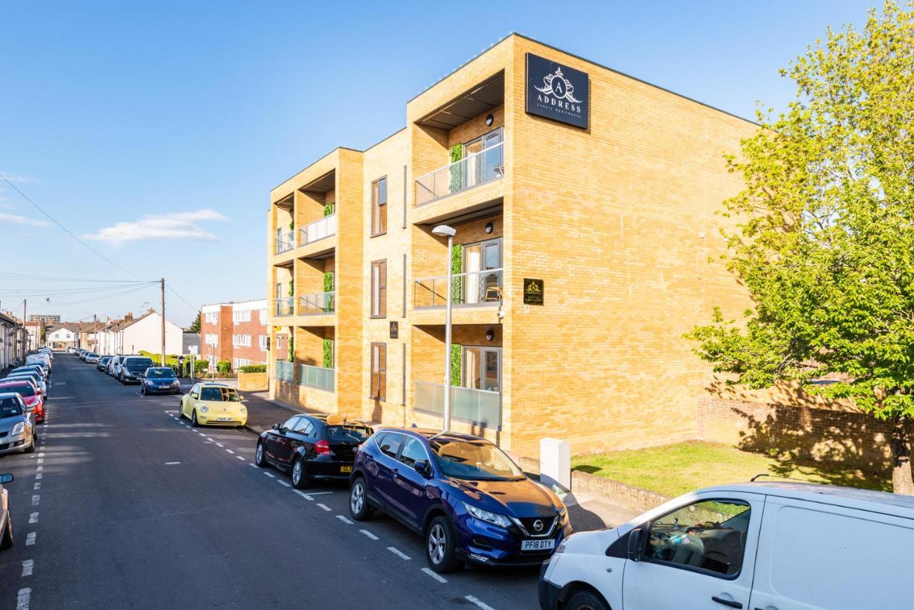 Professional Comfort - Long Stay Deals - Apartment 4 Gillingham  Exterior photo