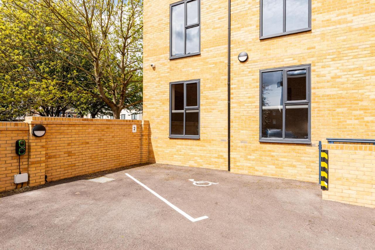 Professional Comfort - Long Stay Deals - Apartment 4 Gillingham  Exterior photo